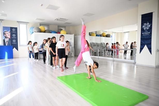 Aydın'da çocuklara ücretsiz jimnastik eğitimi