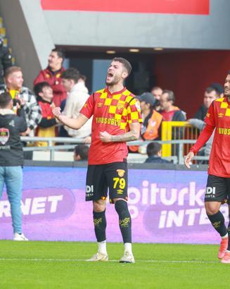 Göztepe'de Romulo şov devam ediyor