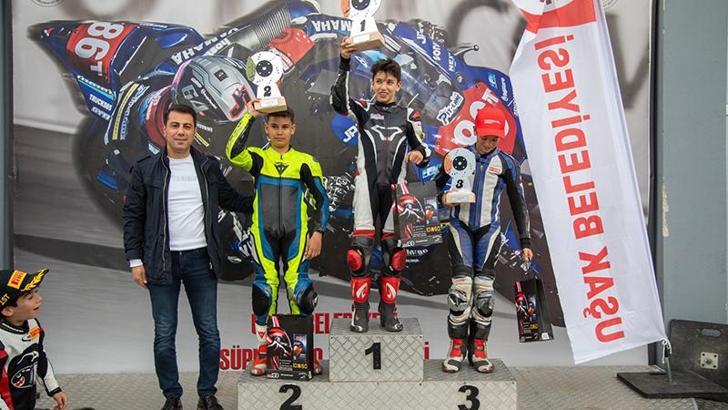 Uzay Alp Urcan, FIM MiniGP Türkiye Serisi'nde çifte zafer kazandı