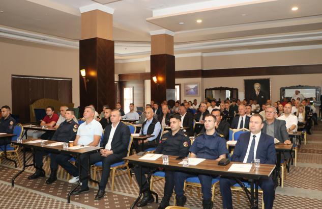 Polisten sezon öncesi seminer