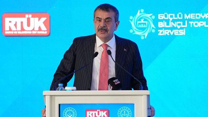 Bakan Tekin: Medya okuryazarlığı, erken yaşta kazandırılmalı