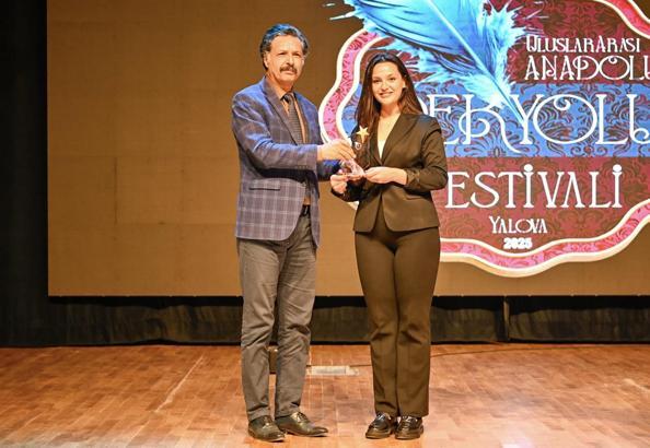 DHA muhabirine 'En Genç En Dinamik Haber Ajansı Muhabiri' ödülü