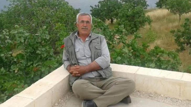 Tartıştığı babasını öldürdü, annesini yaraladı