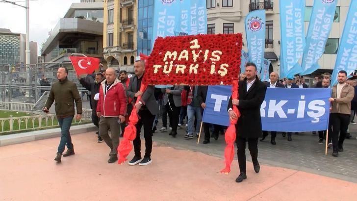 İstanbul - Sendikalardan Taksim'de 1 Mayıs kutlaması