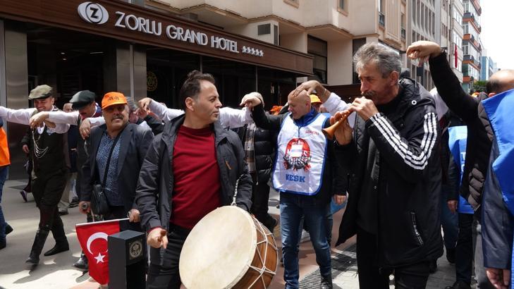 Trabzon'da horonlu 1 Mayıs kutlaması