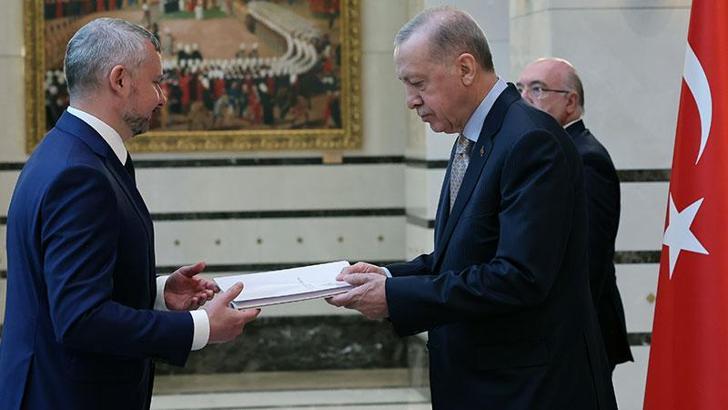 Cumhurbaşkanı Erdoğan'a büyükelçilerden güven mektubu