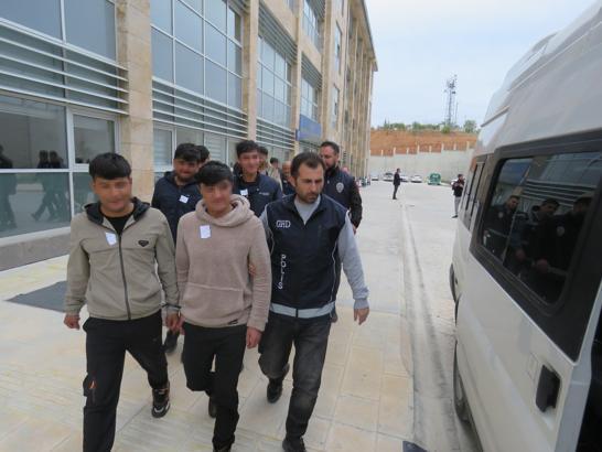 Kırşehir’de 18 düzensiz göçmen yakalandı