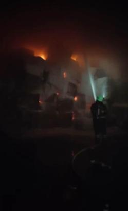 Kahramanmaraş’ta tekstil fabrikasında çıkan yangın kontrol altına alındı