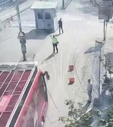 CHP otobüsünün şoförüne ev hapsi cezası verildi