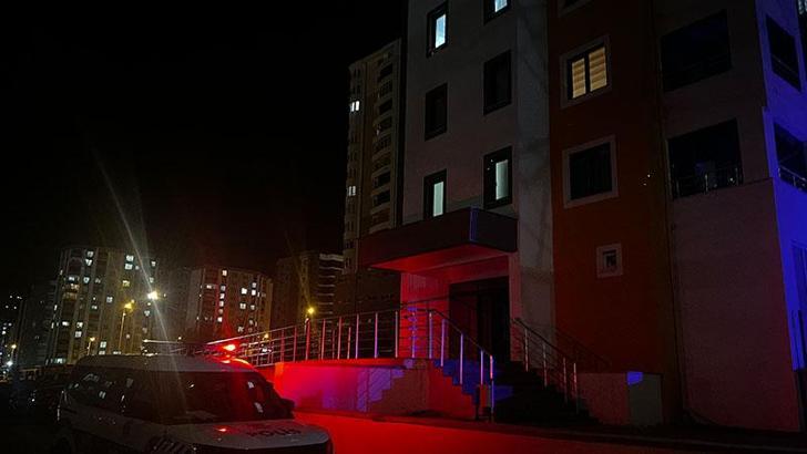 Kayseri'de elinde bıçakla yere düştüğü iddia edilen kadın ağır yaralandı