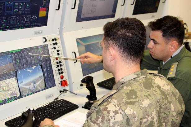 'Göklerin bekçileri' burada yetişiyor / Ek fotoğraflar