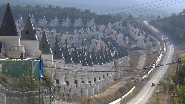 İstanbul - 'Peri Masalı' diye tanıtılan projeyle ilgili dolandırıcılık soruşturması: 13 sanık hakkında  885 yıl hapis talebi