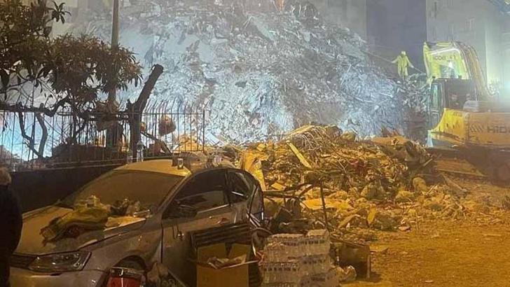 Depremde ölenlerin tutanakla aldığı altınlarını vermediği iddia edilen polis memuru ihraç edildi