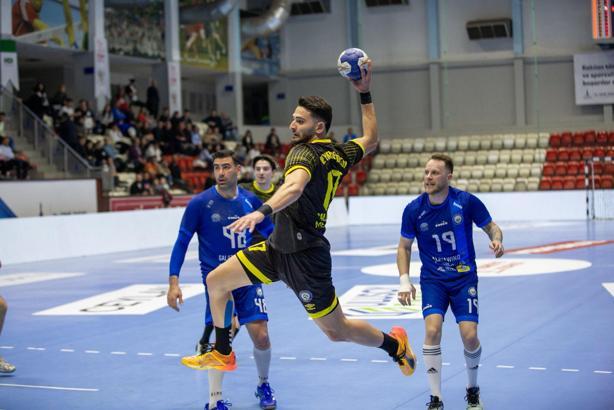 Hentbolda kupada final günü