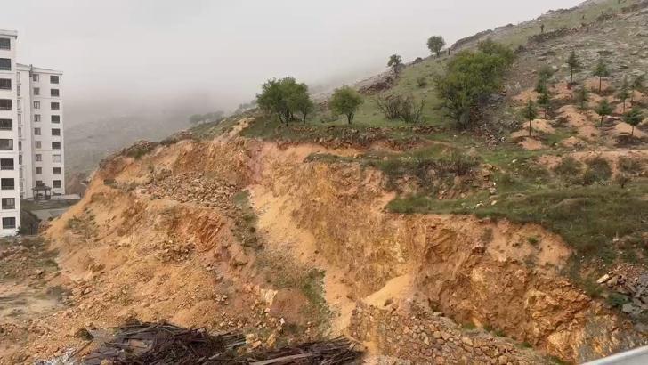 Elazığ’da sağanak etkili oldu