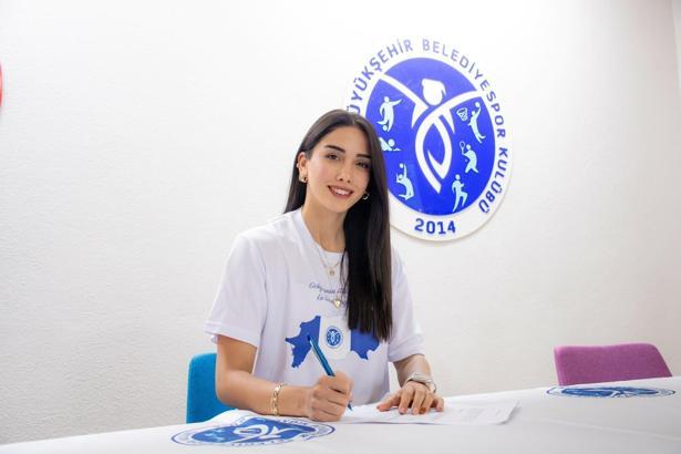 Aydın Büyükşehir Belediyespor, İlarya Zararsız'ı kadrosuna kattı