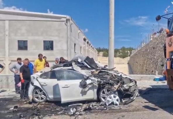 Silifke'de kontrolden çıkan kamyon çok sayıda araca çarptı