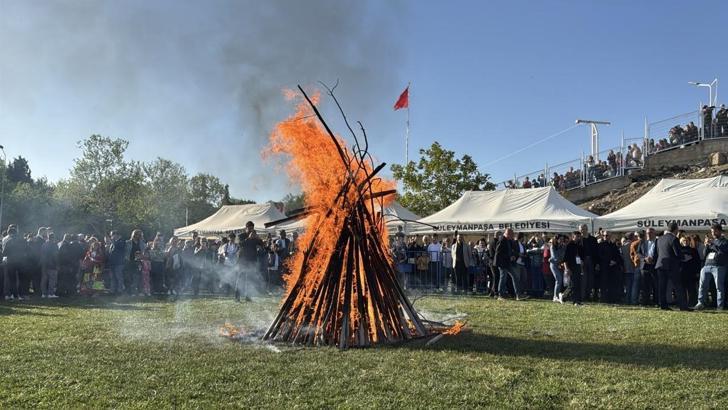 Tekirdağ'da Kakava ve Hıdrellez şenliği renkli görüntülere sahne oldu