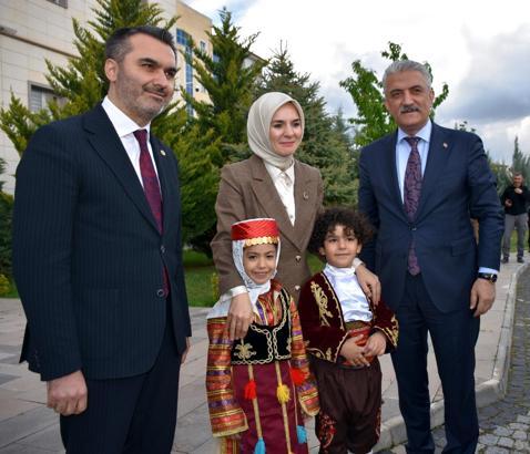 Bakan Göktaş: Aile ve Gençlik Fonu'na başvuran genç sayımız 100 bini aştı (2)