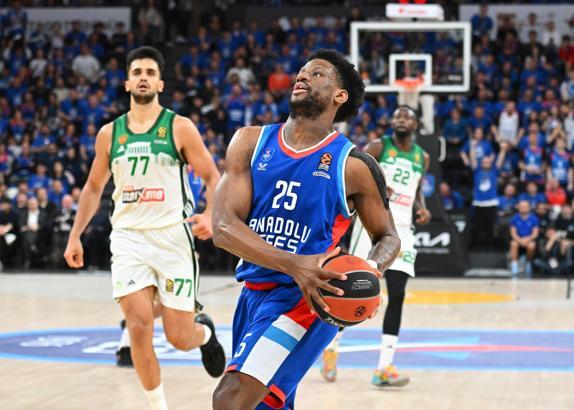 Anadolu Efes –  Panathinaikos: 85-82