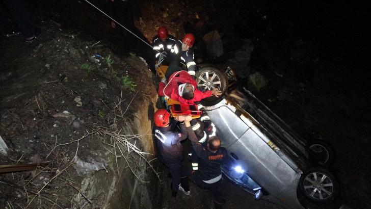 Erzurum’da otomobil dereye uçtu; 3 yaralı