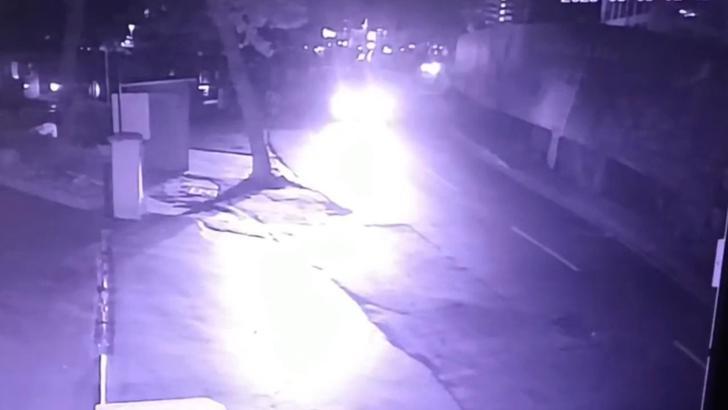 İstanbul - Sarıyer'de yolun çöktüğü anlar kamerada