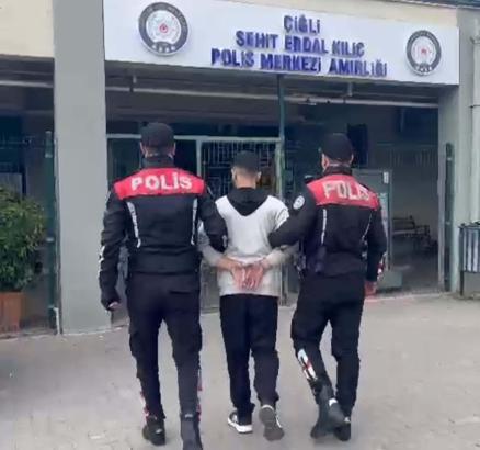 Kesinleşmiş hapis cezasıyla aranan 2 kişi yakalandı
