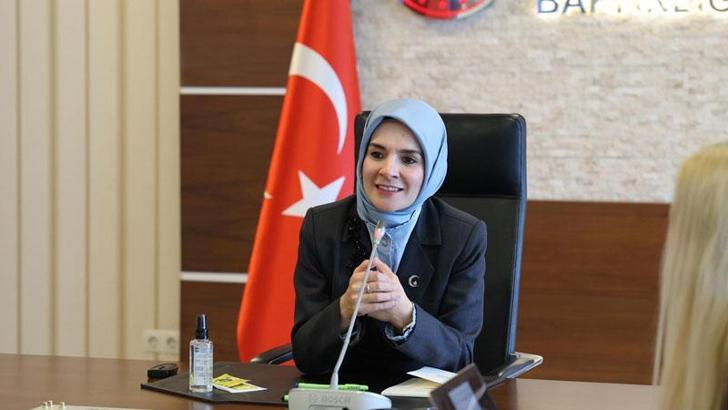 Bakan Göktaş'tan, üniversite öğrencilerinin 'Koruyucu Aile' konulu bitirme projesine destek