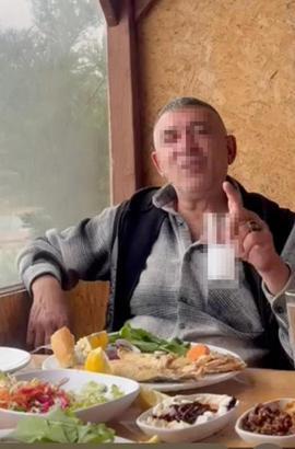 Kadın müzisyeni 7 bıçak darbesiyle yaraladı