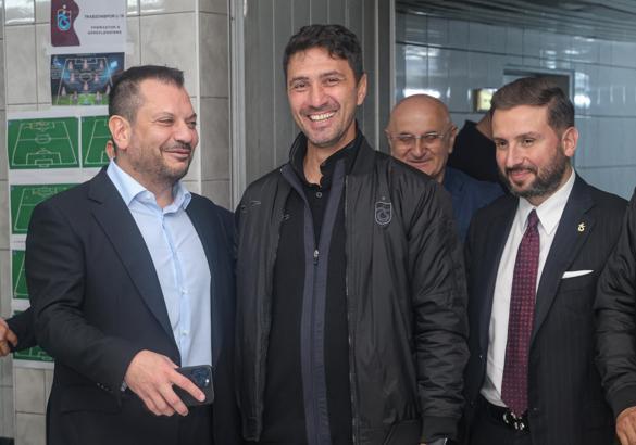 Başkan Doğan’dan U19 ve kadın futbol takımlarına ziyaret