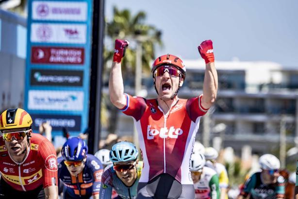 TUR'un Selçuk-Çeşme etabını Elia Viviani kazandı