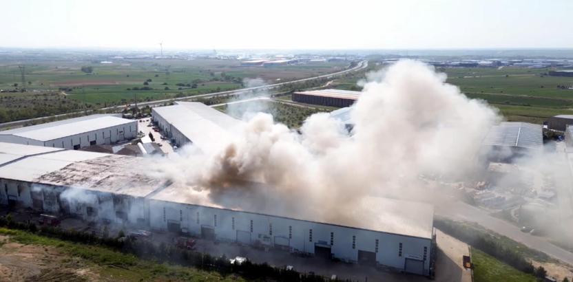 Tekirdağ'da fabrika yangını; alevler kontrol altında (3)