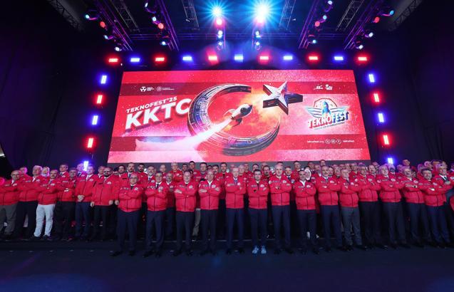 Cumhurbaşkanı Erdoğan: Türk milleti ve Kıbrıs Türk'ü olarak bu topraklarda ev sahibiyiz (2)