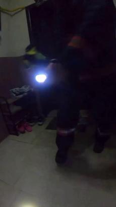 Sakarya'da yangın çıkan evdeki 3 kişi kurtarıldı