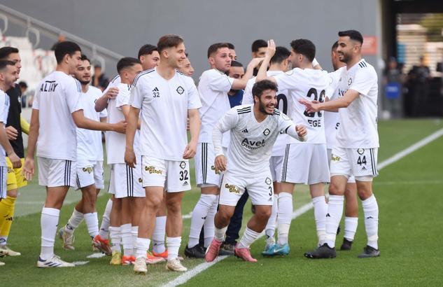 Altay'ın tesellisi gençler