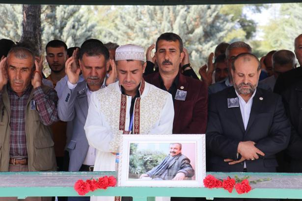 Sırrı Süreyya Önder için Diyarbakır’da gıyabi cenaze namazı kılındı