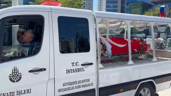 İstanbul- Sırrı Süreyya Önder cenazesi Barbaros camine getirildi  -1