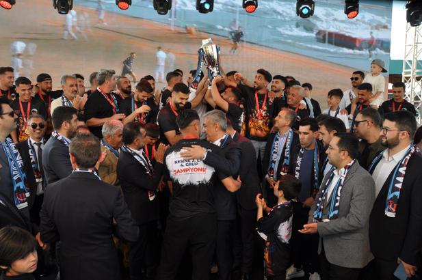 Mardin 1969 Spor, şampiyonluk kupasına kavuştu