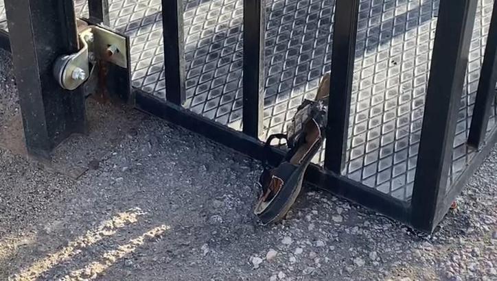 Engelli asansörünün halatı kopunca zemine düştü