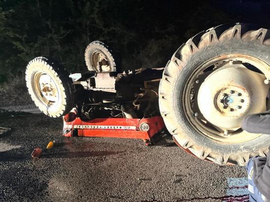 Çorum'da traktör altında kalan sürücü öldü