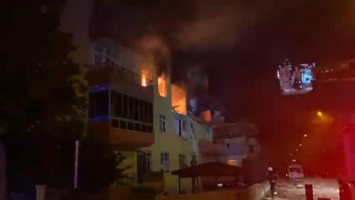 Konya’da bir binanın 3’üncü katında patlama ve ardından yangın: 4 yaralı