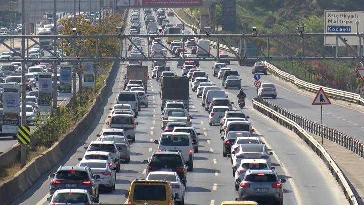 İstanbul- İstanbul'da trafik yoğunluğu