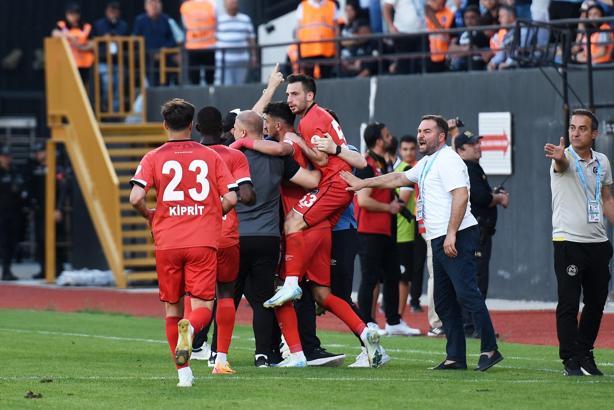 Manisa FK kaderini kendi belirleyecek