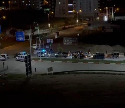 Siirt’te polis ekiplerinden, gürültü yapan düğün konvoyuna uyarı