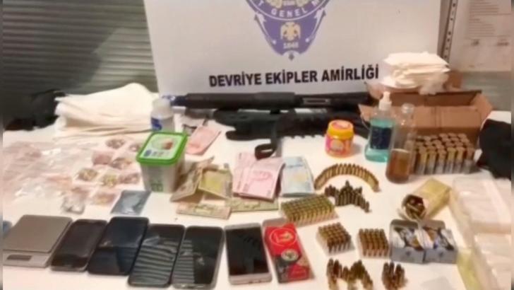 İstanbul- Sultangazi'de kaportacıya uyuşturucu operasyonu: 2 gözaltı