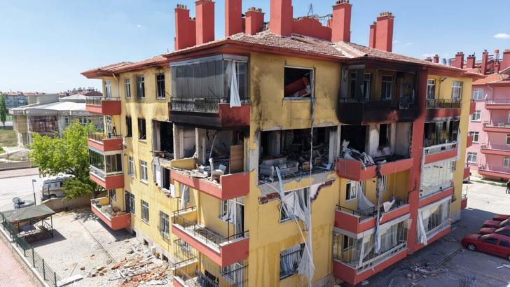 Apartmandaki patlamanın nedeni, doğal gaz borusunun kesilmesiyle oluşan gaz kaçağı / Ek fotoğraflar
