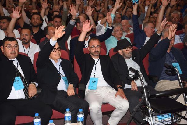 Altay'da kongre tarihi gecikti