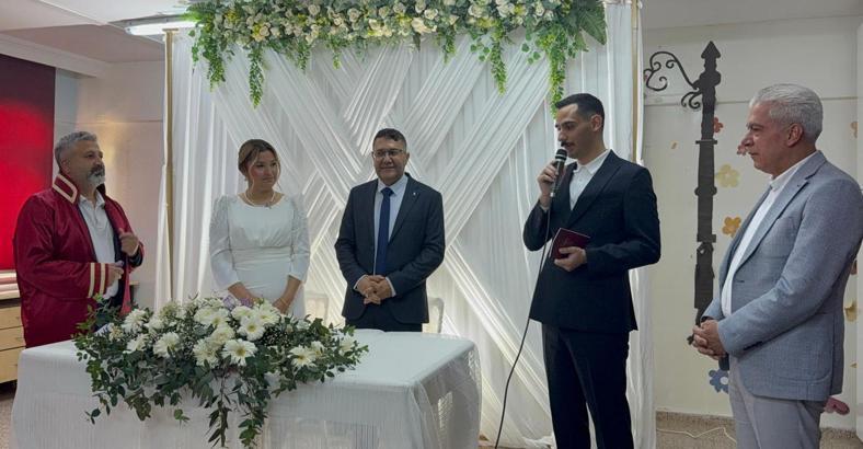 Depremde ailelerini kaybetmişlerdi, tanışıp evlendiler