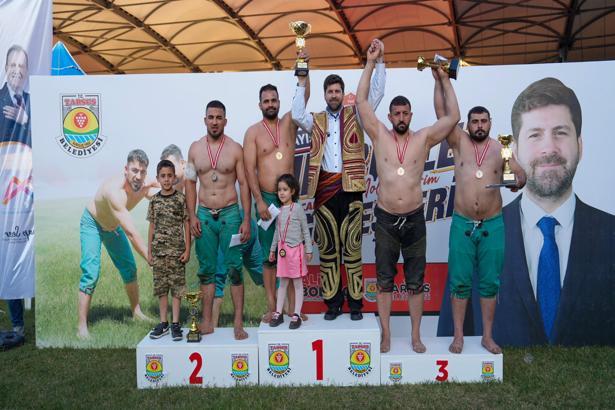 Hıdırellez Molla Kerim Karakucak Güreşleri ilgi gördü