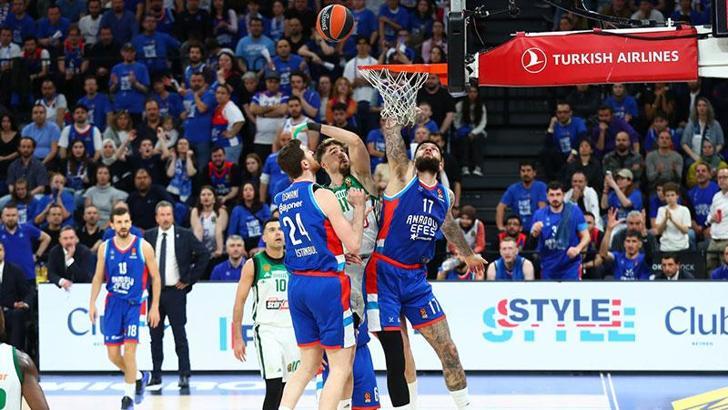 Anadolu Efes kazanırsa, bir Türk takımı Final Four’da finali garantilemiş olacak